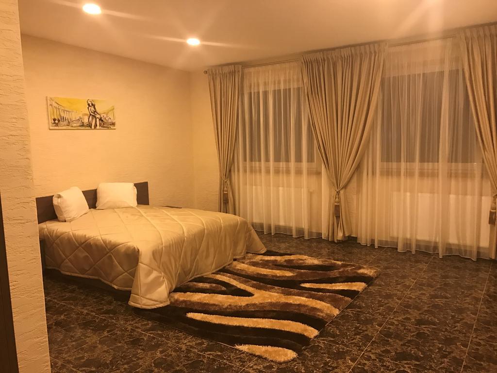 Arka Hotel Mažeikiai Kültér fotó