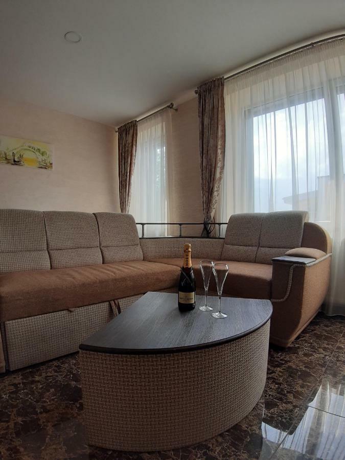 Arka Hotel Mažeikiai Kültér fotó