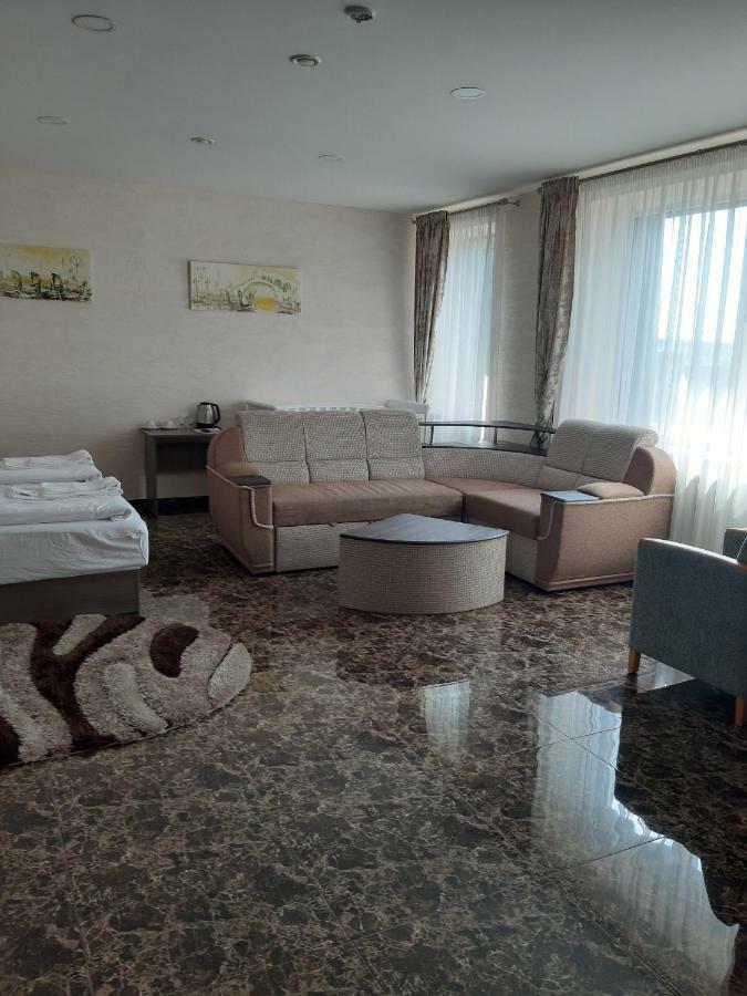 Arka Hotel Mažeikiai Kültér fotó