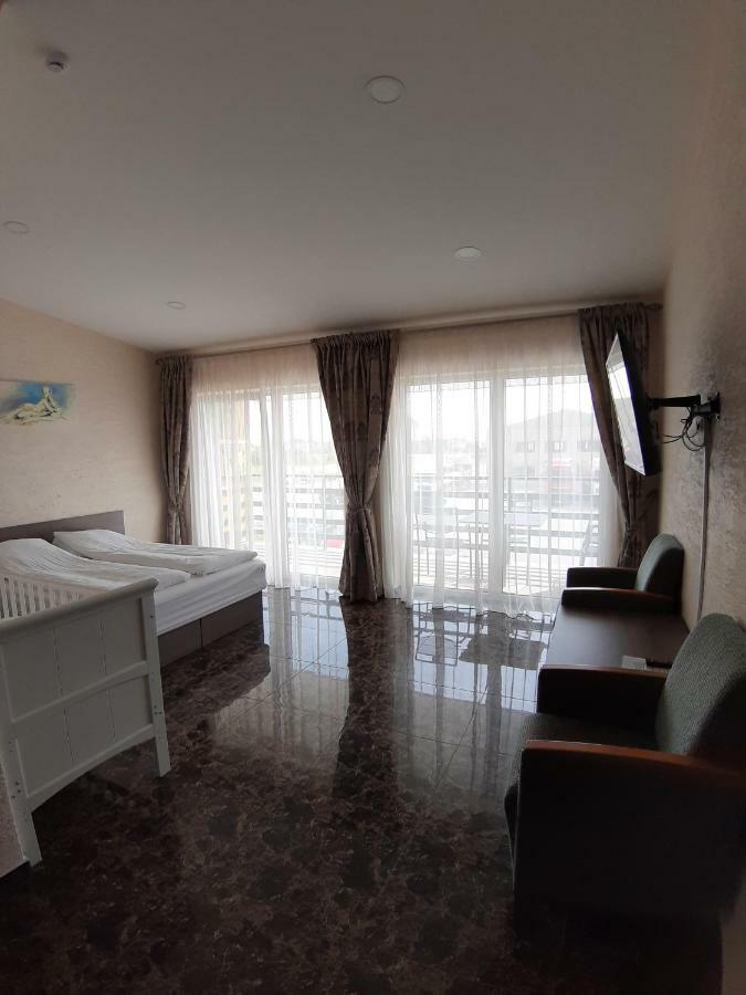 Arka Hotel Mažeikiai Kültér fotó